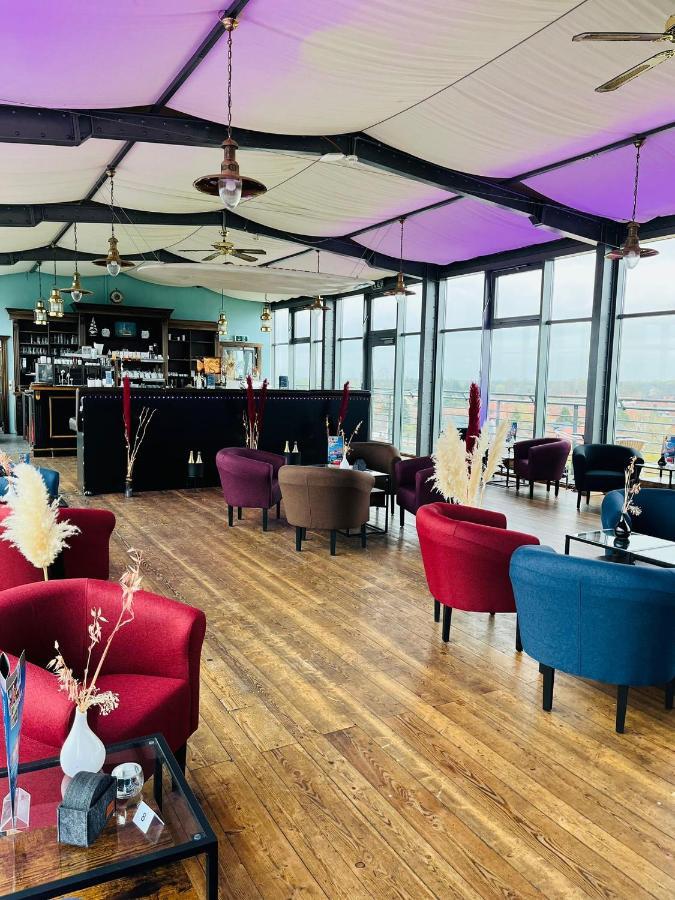 Hotel Doemitzer Hafen エクステリア 写真
