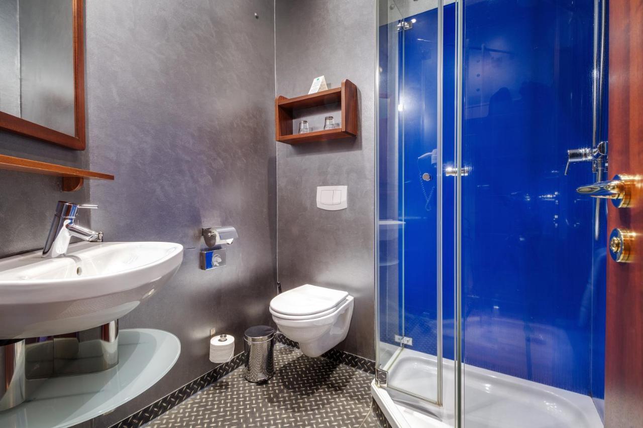 Hotel Doemitzer Hafen エクステリア 写真
